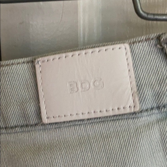 BDG high waisted light jeans - Picture 7 of 10